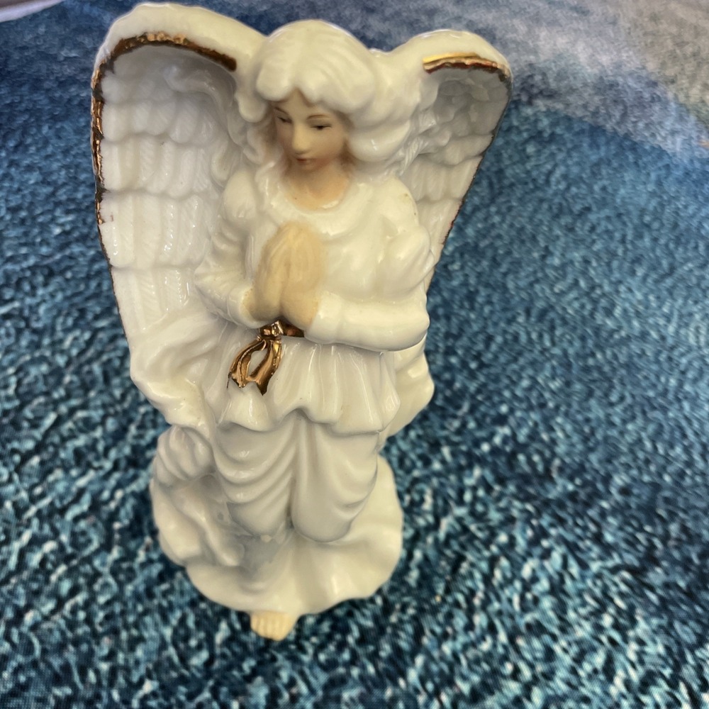 Home For The Holidays Nativity Replacement Angel White & Gold 1999